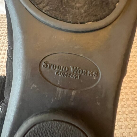 Studio Works Comfort Lila Size 8.5M Black Boots - Picture 2 of 5